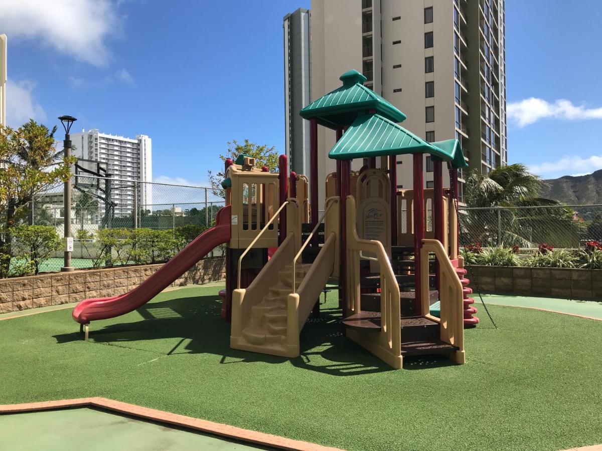 Waikiki Banyan 1Br With Great Ocean Views, Steps To Beach & Parking! Гонолулу Экстерьер фото