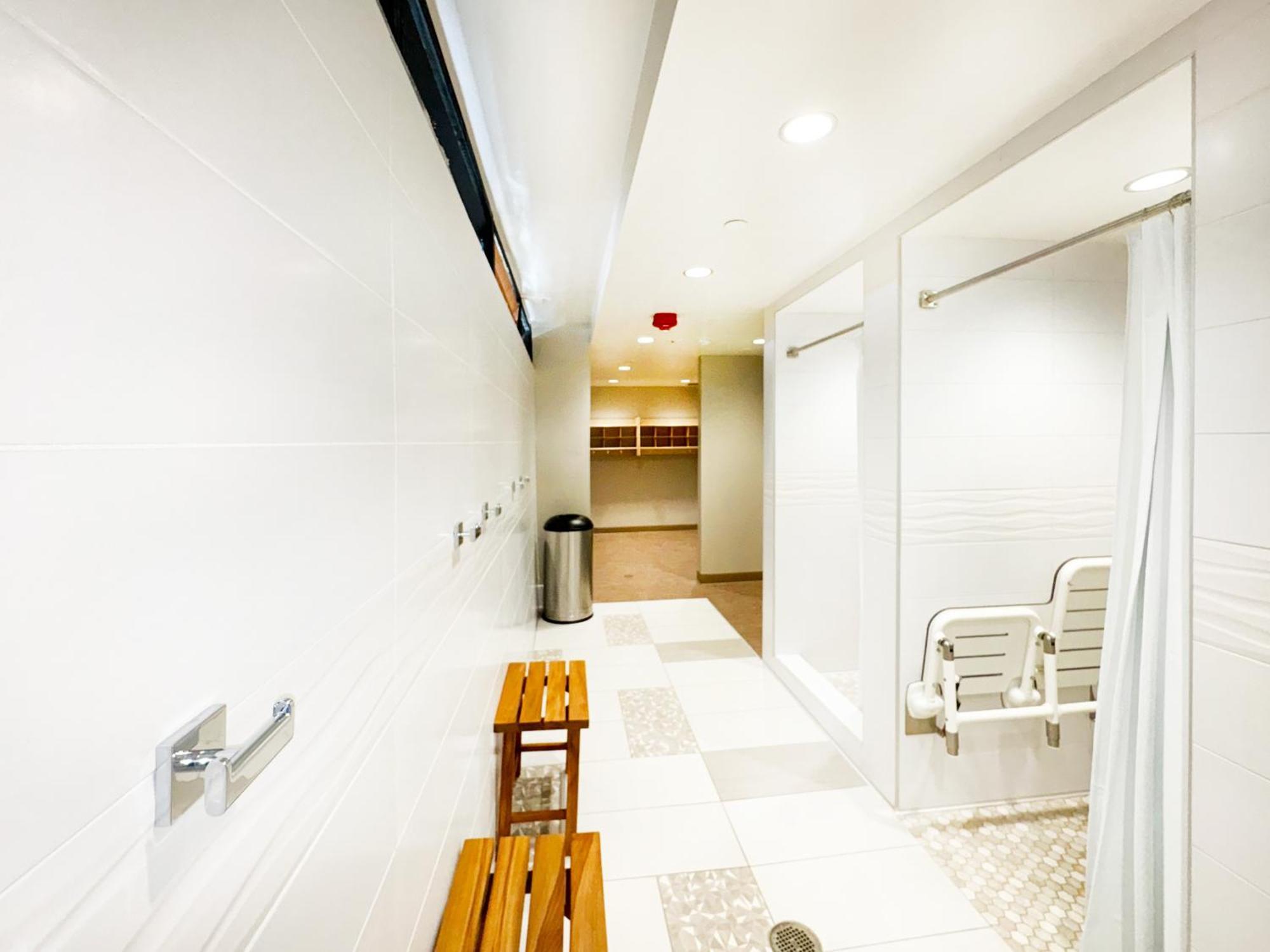 Waikiki Banyan 1Br With Great Ocean Views, Steps To Beach & Parking! Гонолулу Экстерьер фото